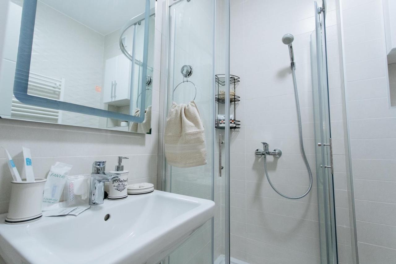 Apartman Kristina 4* Subotica Exteriör bild
